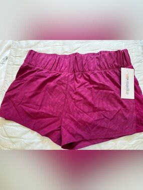 Marika Fuchsia Active Shorts